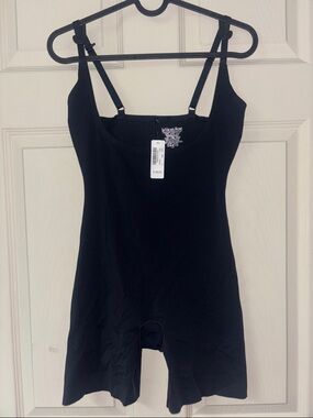 La Vie En Rose Black Stretch Bodysuit